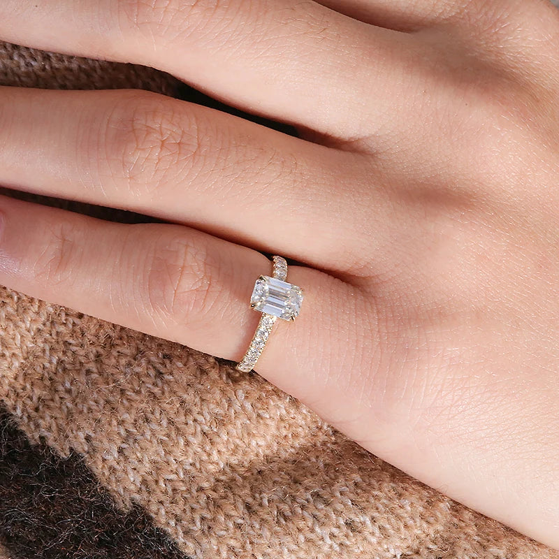 Émeraude Élégante™ Ring