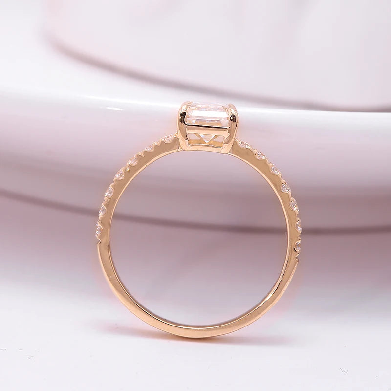 Émeraude Élégante™ Ring