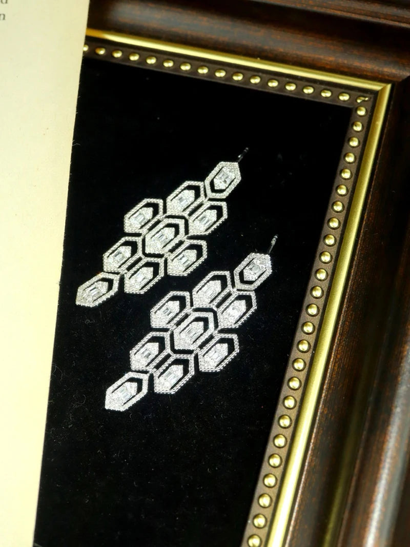 Rois du Passé™ Earrings