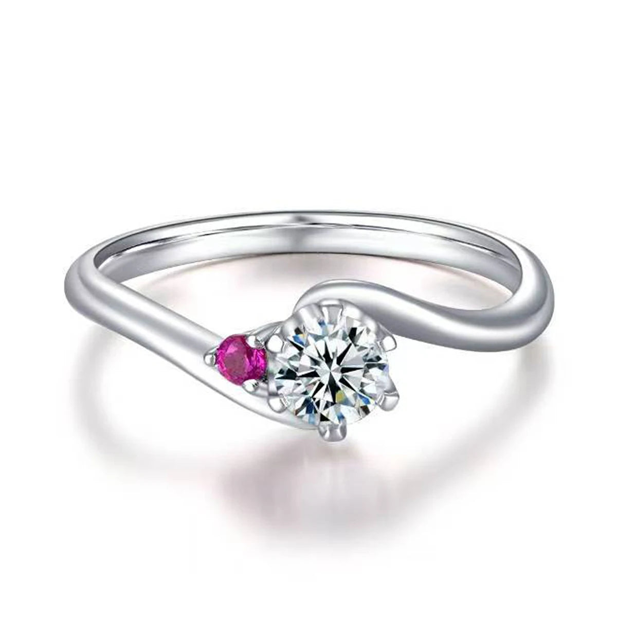 Étreinte Rubis™ Ring