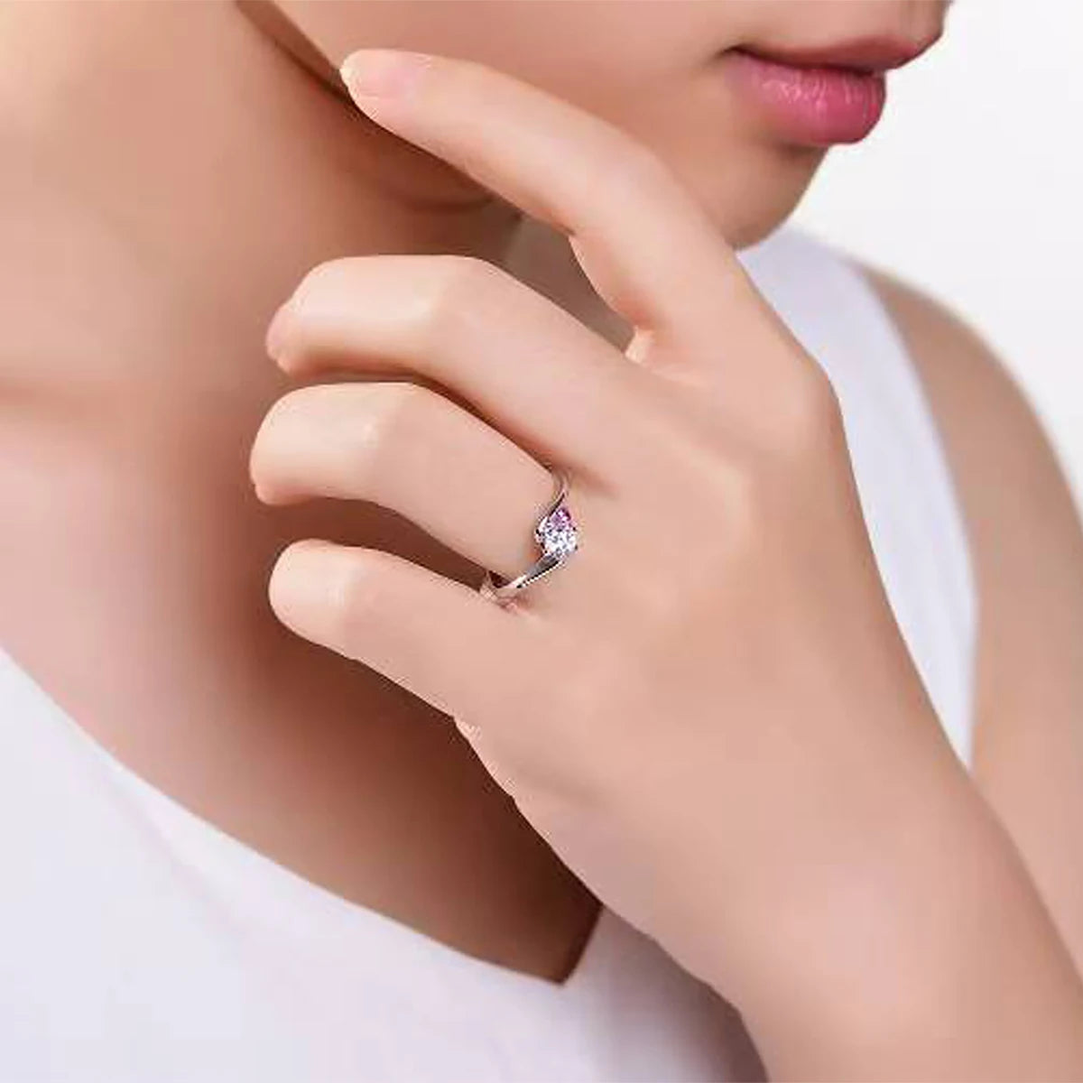 Étreinte Rubis™ Ring