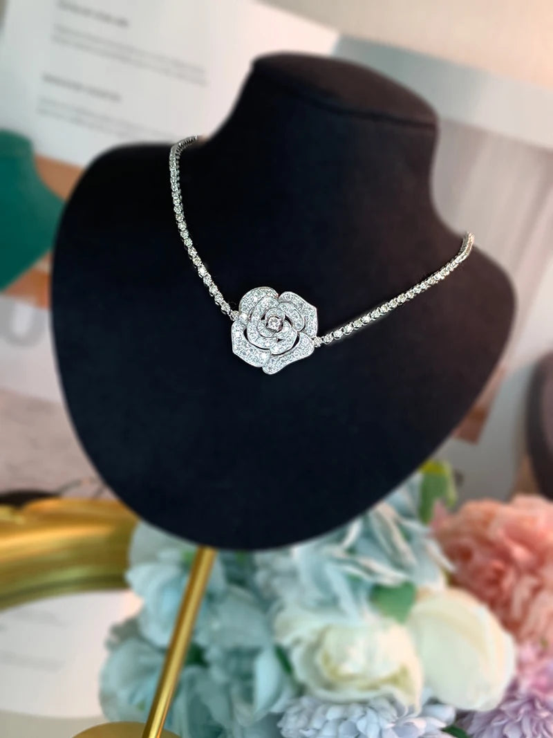 Fleur de Givre™ Necklace