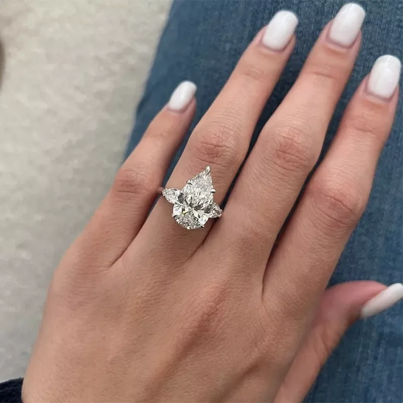 Larmes de Feu™ Ring